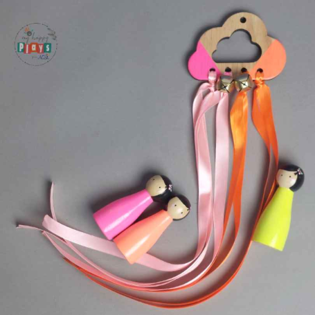 Pegs and Play